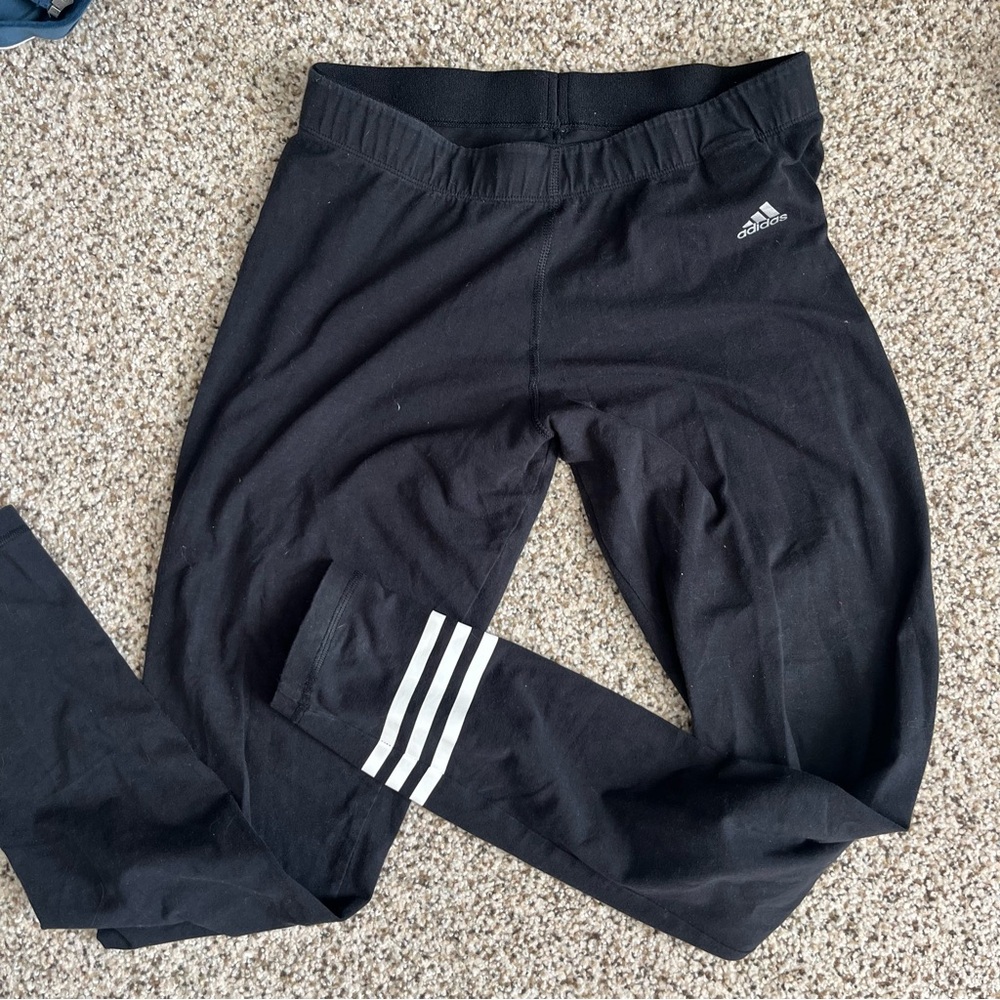 Adidas leggings. Lightly worn. Size large